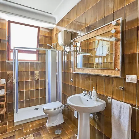 La Gitana Oda ve Kahvaltı 3*